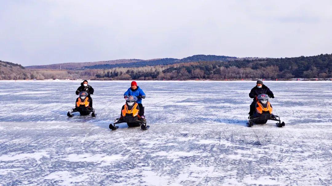 越野滑雪赛:林海雪原里的速度竞技 越野滑雪赛:林海雪原里的速度竞技