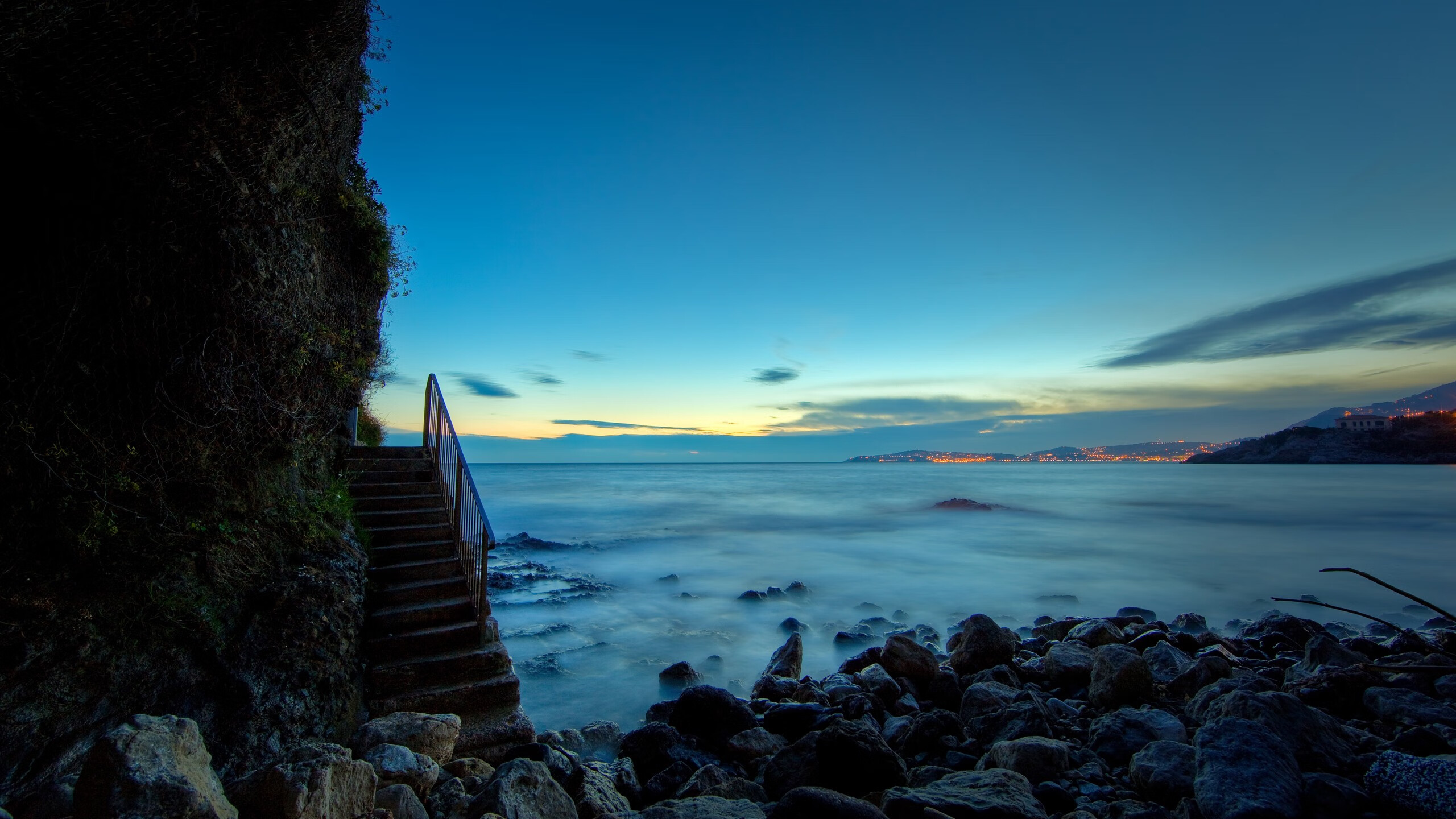 爱游戏登录入口-大型水域浮筏漂流，激流中的极速挑战赛，浮筏基础是什么