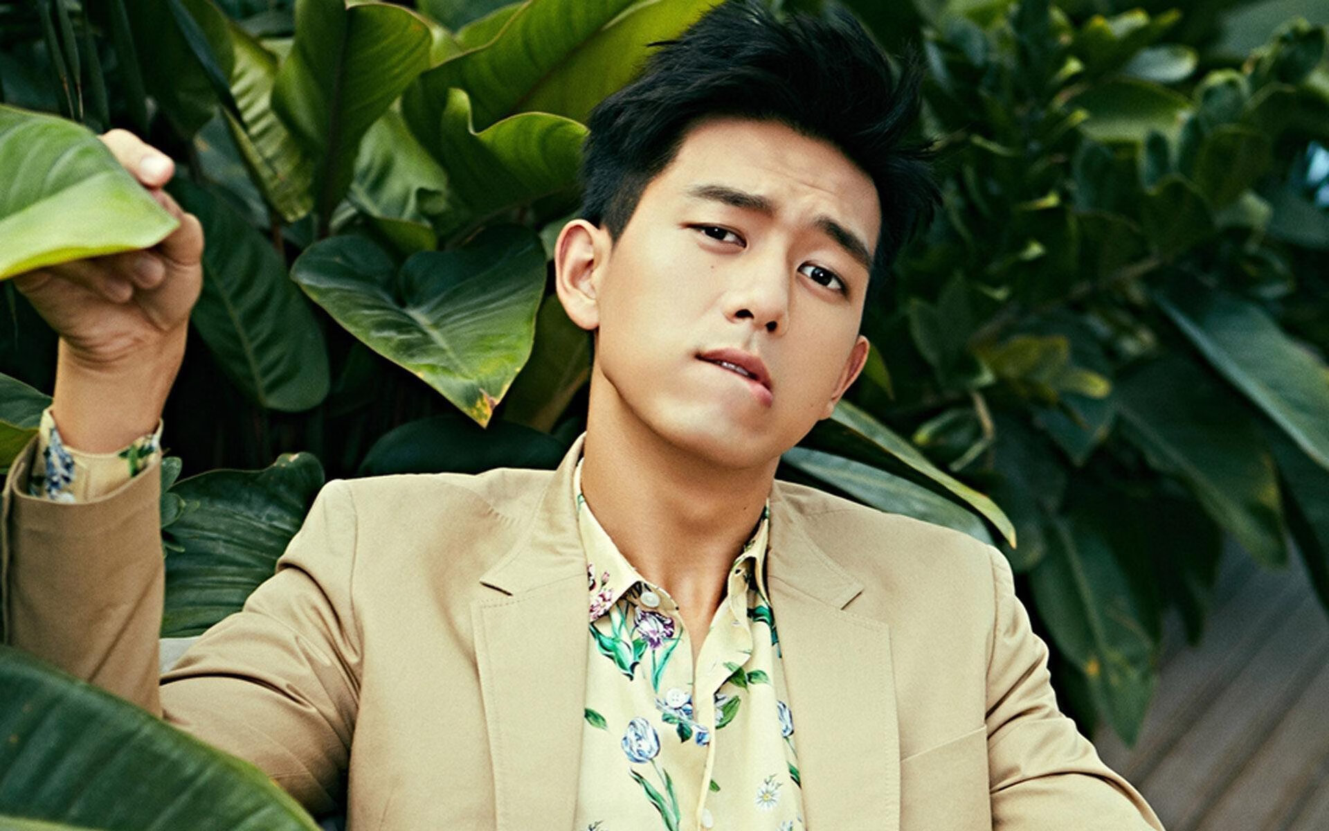 阿丽丝·达马托在体操平衡木项目中夺金