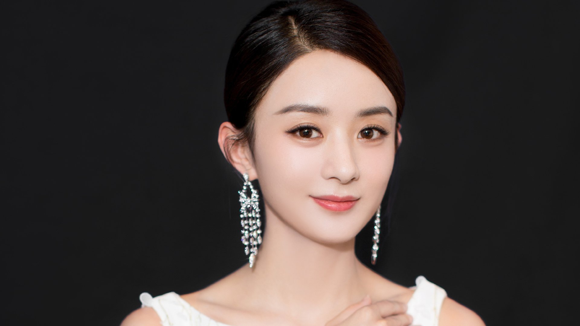 爱游戏在线娱乐官网-桑德豪森全队发挥出色，大胜对手取得胜利，桑德豪森vs莱红牛比分