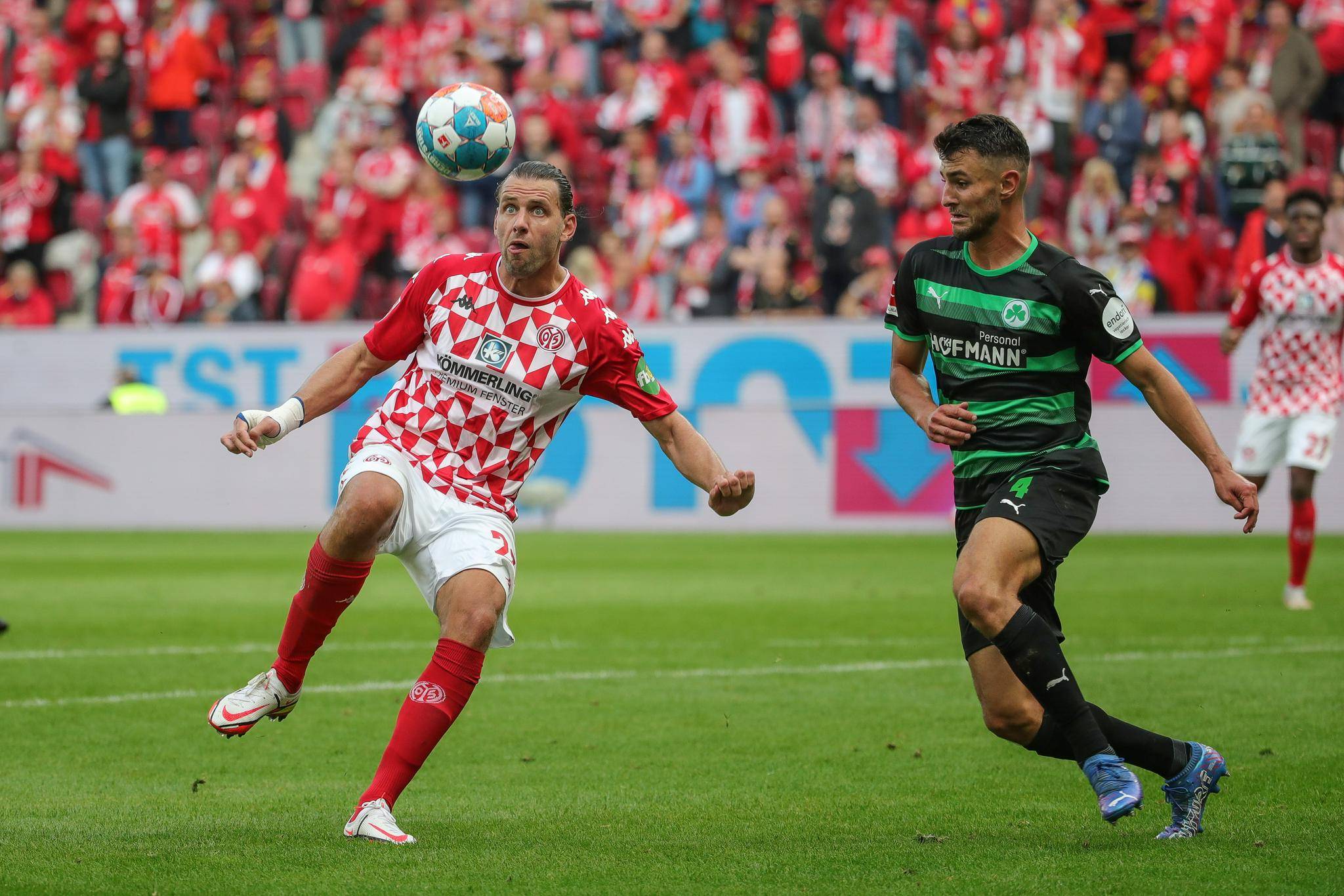 包含爱游戏体育：德甲菲尔特的防守体系与改进空间的词条