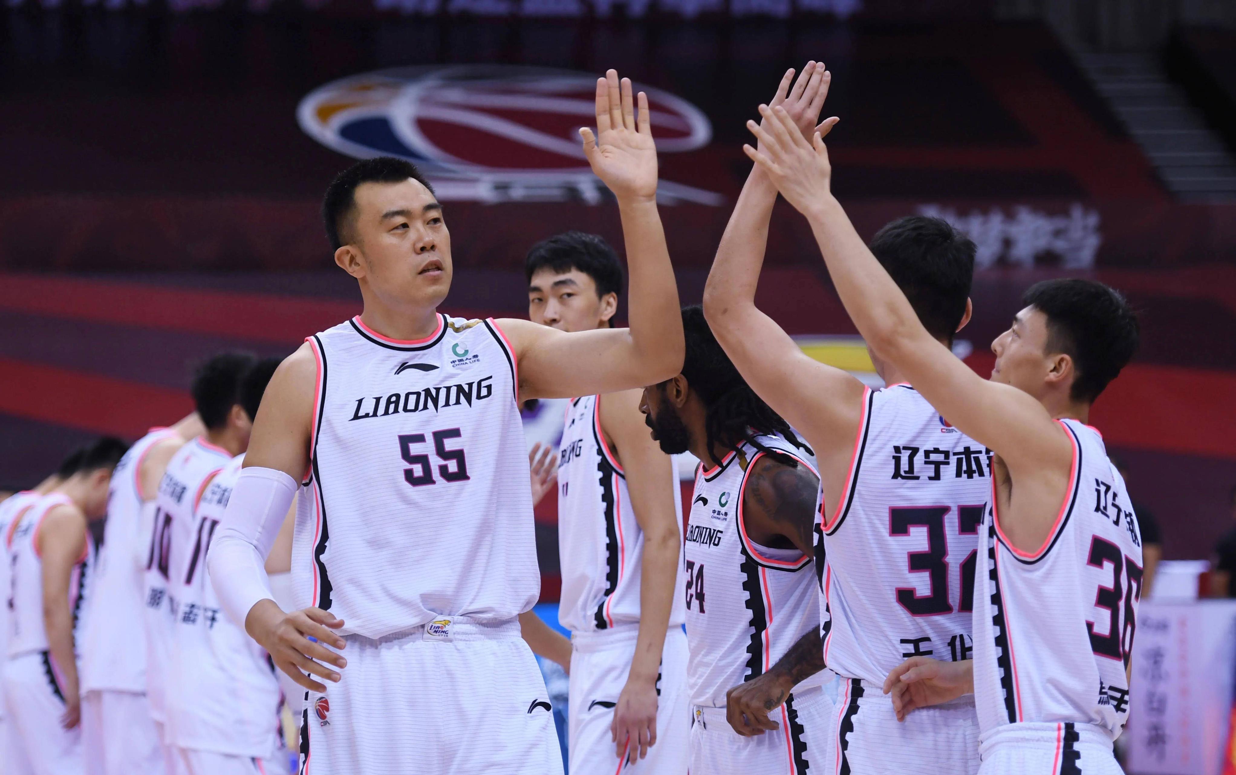 爱游戏体育：CBA季后赛：黑马的逆袭，给联赛带来哪些启示？的简单介绍