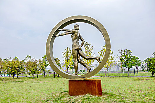 关于爱游戏体育:篮球主题的雕塑作品展:用雕塑的形式展现篮球的力量与美感的信息 关于爱游戏体育:篮球主题的雕塑作品展:用雕塑的形式展现篮球的力量与美感的信息