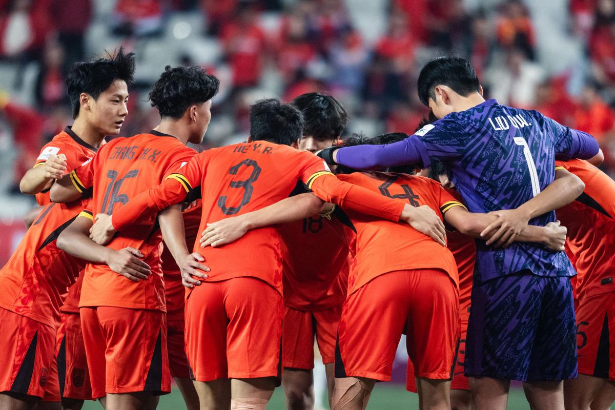 爱游戏体育：国足备战亚洲杯，新战术体系备受瞩目