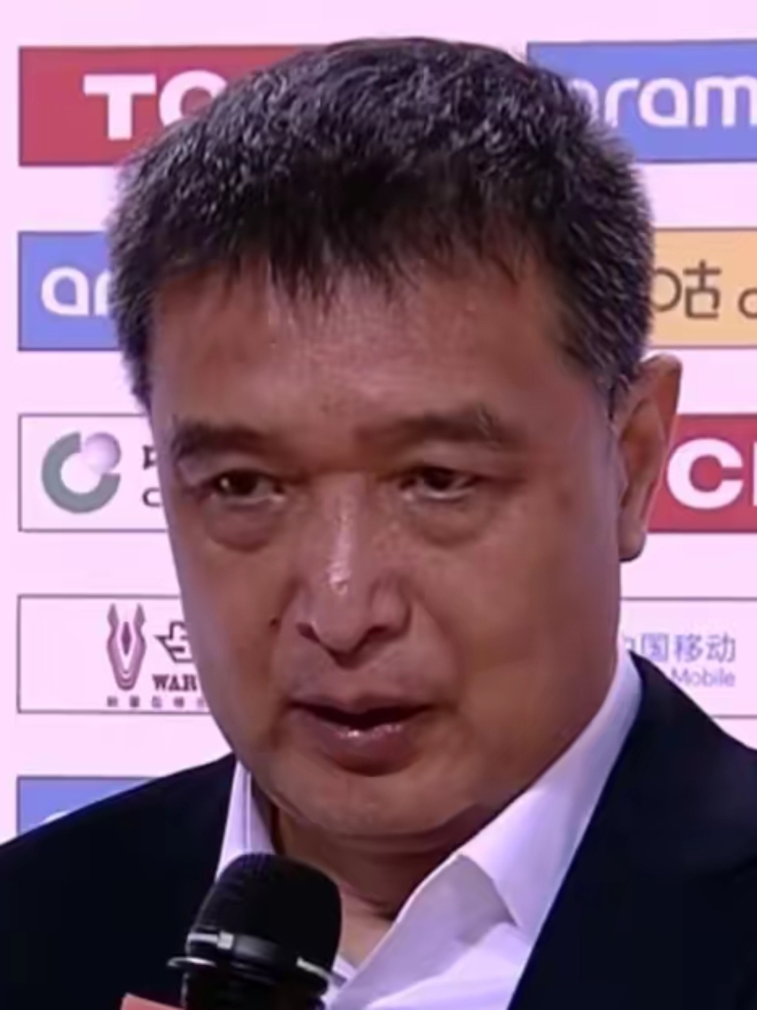 爱游戏体育:艾克森：在比赛中贡献助攻，帮助球队取得胜利的简单介绍