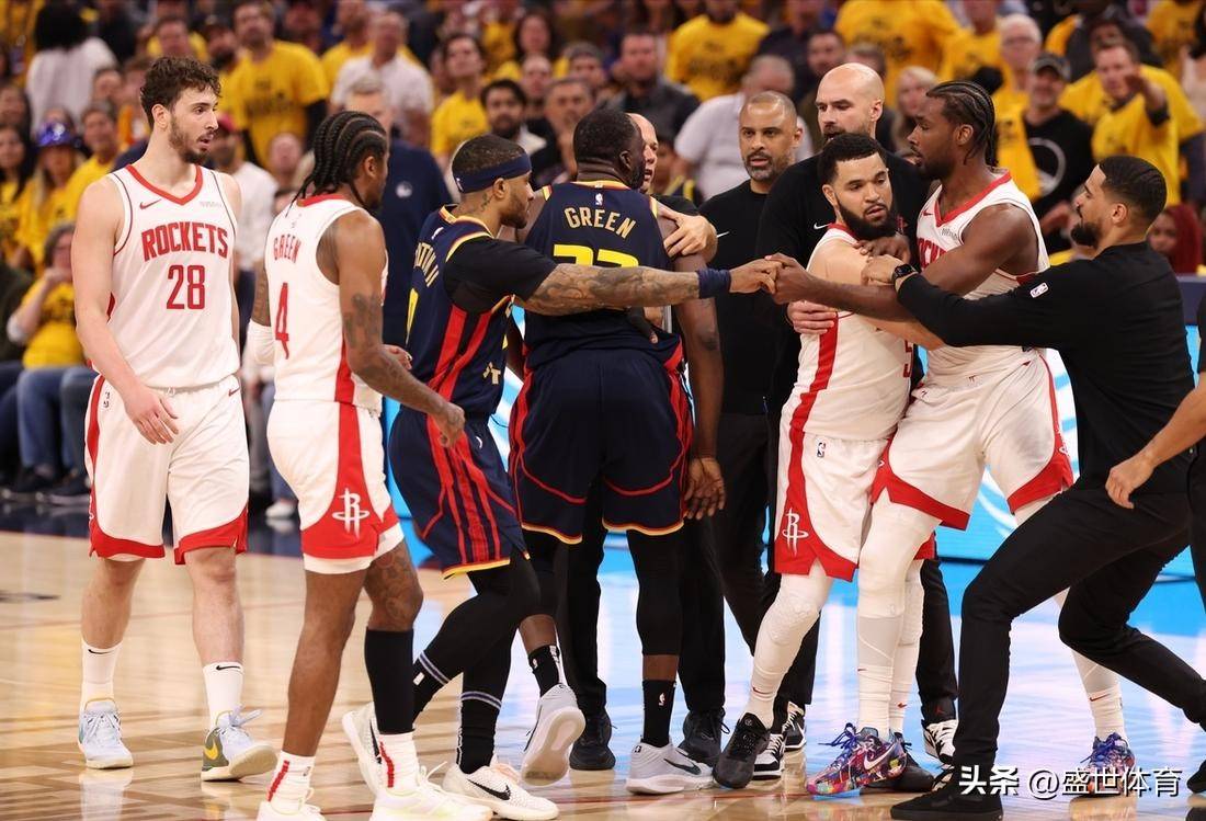 爱游戏官网-包含爱游戏体育:勇士队格林：防守核心，球队灵魂的词条